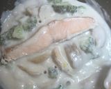 スモーク薫るサーモンと野菜のクリーム煮作り方3写真