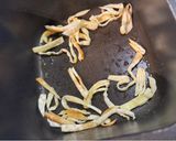 余った餃子の皮！クルトン風カリカリサラダ作り方2写真