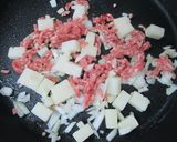 食べ応え満点！お餅入りオムレツ作り方2写真