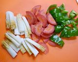 レンジで簡単！竹輪と野菜の鶏がら煮作り方1写真