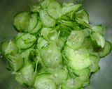 わさび漬けＤＥきゅうりとカニカマ♪作り方1写真
