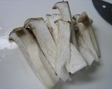 エリンギと豚肉の✿マヨ醤油炒め✿作り方1写真