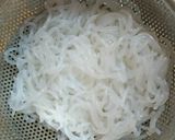 豚こまと白滝のオイスター炒め作り方2写真