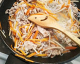 豚こまと白滝のオイスター炒め作り方6写真
