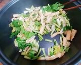 マクロビ☆かぶの葉の炒め煮【出稼ぎメシ】作り方1写真