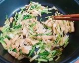 マクロビ☆かぶの葉の炒め煮【出稼ぎメシ】作り方2写真