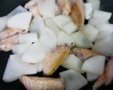 手羽中と大根のオイスターソース煮♪作り方3写真