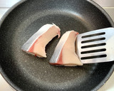 さっぱりテリ旨＊簡単・ぶりの黒酢照り焼き作り方2写真