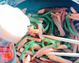 こんにゃくで！少しヘルシーな青椒肉絲風作り方7写真