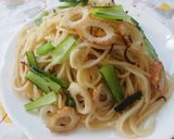 ロメスパ風＊ちくわと小松菜のスパゲッティ作り方1写真