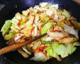 節約でも絶品！油揚げと野菜の旨味噌炒め作り方5写真