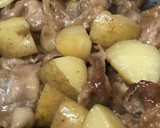 豚肉と煮込みポテトの甘辛スキヤキ風炒め作り方3写真