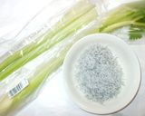 セロリちりめんじゃこふりかけ♪油なし簡単作り方1写真