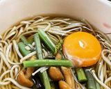 休みの日のランチはこれ！簡単山菜月見そば作り方3写真