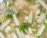 寒い時♡とろろ芋と白菜のかき玉味噌汁作り方3写真