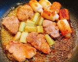 豚肉と餅ちくわのハニーバター醤油作り方6写真