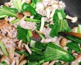 豚バラと小松菜のあんかけ焼きそば作り方6写真
