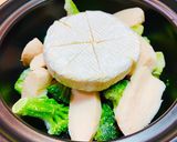 トマトジュースで!丸ごとカマンベール鍋作り方2写真