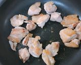 ご飯進む！鶏肉と長芋と舞茸のガリバタ醤油作り方3写真
