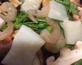 シーフードミックスと春菊のチーズ焼き作り方1写真