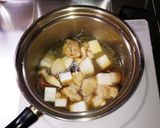 鳥もも肉と玉ねぎ大根煮込み(卵添え)作り方5写真