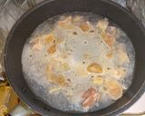 鶏肉と春菊の醤油バターパスタ作り方2写真