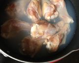 調味料は二つ♡鶏手羽元のスープ作り方3写真