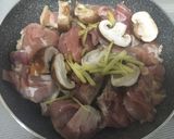 鶏もも肉のハチミツカレー煮込み作り方1写真