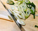 簡単に！甘くて美味しいネギ揚げ炒め作り方1写真