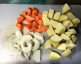 フライパンで水無し肉じゃが作り方1写真
