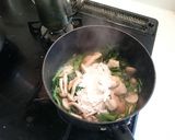 海老 ほうれん草 ホワイトソースパスタ作り方3写真