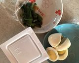 納豆と青椒肉絲、卵の三色丼作り方1写真