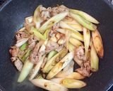 長ネギと豚バラ肉のピリ辛味噌炒め作り方5写真