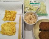 ☆おにぎらず（コロッケとキャベツ）作り方1写真