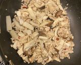 エリンギと鶏ひき肉のピリ辛炒めダイエット作り方4写真
