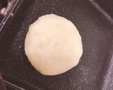 チーズがトロ〜リ　モチモチいももち作り方7写真