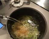 長ネギと豚バラの味噌汁作り方6写真