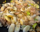 鶏もも肉と長ねぎの黒酢甘辛炒め。作り方7写真