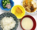 【病院】おくらの赤しそとろろのせ【給食】作り方6写真