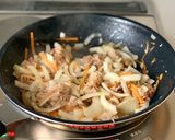 ピリ辛な【味噌ソース焼きそば】作り方5写真
