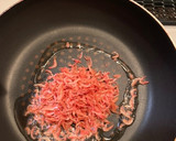 豆苗と椎茸と昆布の桜海老炒め作り方2写真