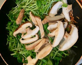 豆苗と椎茸と昆布の桜海老炒め作り方4写真