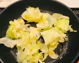 子供も箸がすすむレタスのめんつゆバター作り方2写真