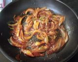 ツナ缶と焼きそば麺でナポリタン風作り方4写真