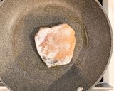 メカジキのソテー。ベーコンとミニトマトと作り方3写真