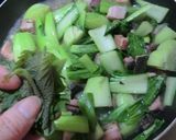 チンゲン菜に農家のベーコンの味を吸わせて作り方5写真
