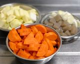 にんじんの味が染みる！具だくさん簡単豚汁作り方2写真