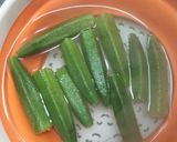三分でサラダチキンとおくらの炒め物作り方3写真
