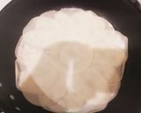 余った餃子の皮でデザートピザ♡作り方1写真