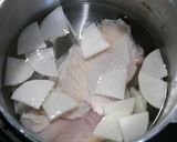 簡単！湯葉ほろほろ鶏鍋☆黒胡椒風味作り方2写真
